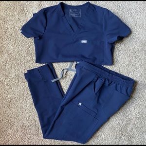 Figs scrub top & bottoms